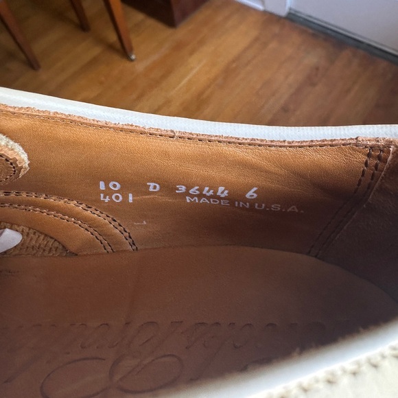Men’s Brook Brothers bucks, size 10 D, great condition, used, off white color - Picture 6 of 6